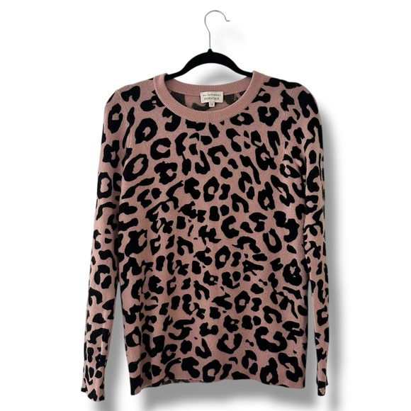 White+Warren Essentials Leopard Print Cashmere Crewneck Sweater Boho Size Small - Picture 2 of 10